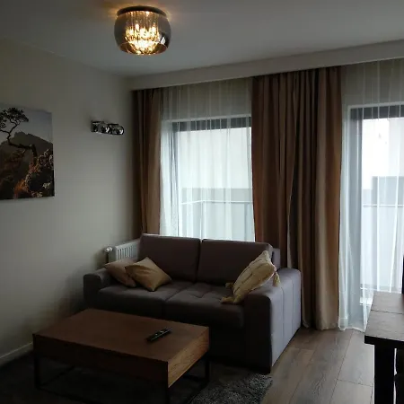 Zoom Apartment *